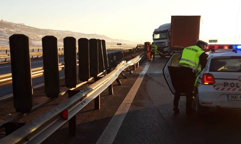 Accident pe autostrada A1, Sibiu - Sebeș. Două persoane rănite