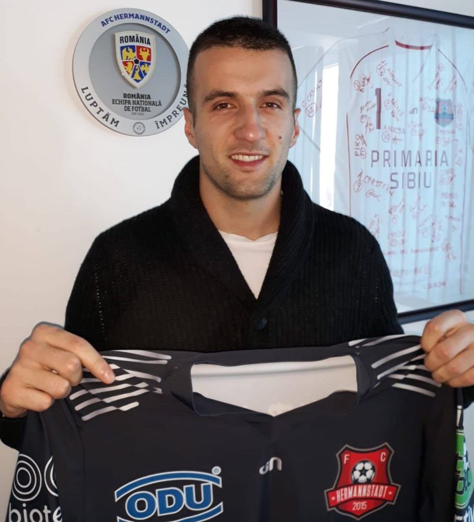 foto fc hermannstadt a mai adus un jucător. este al patrulea transfer