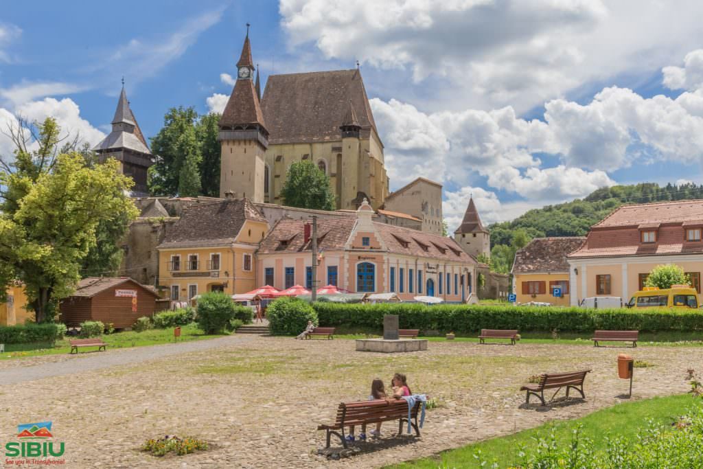 sibiu, un județ cu zeci de atracții turistice unice - valea zânelor, „edenul transilvaniei“, muzeul lui badea cârțan sunt doar o parte dintre comori