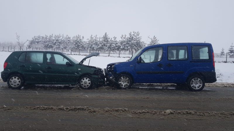 update foto accident cu doi răniți pe dn1 la săliște