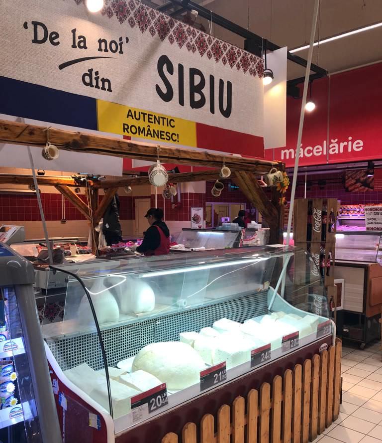 fructe, ciuperci, brânză și mezeluri ”de la noi din sibiu” – în carrefour la shopping city sibiu