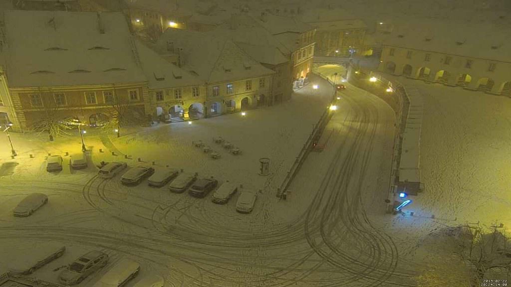 video foto - iarna s-a reîntors la sibiu. ninge puternic și pe autostrada sibiu - sebeș