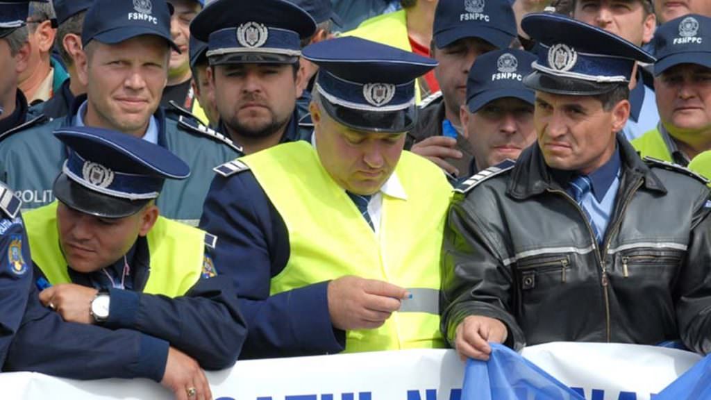 poliţiştii aşteptaţi doar să păzească summit-ul ue, nu să protesteze în sibiu