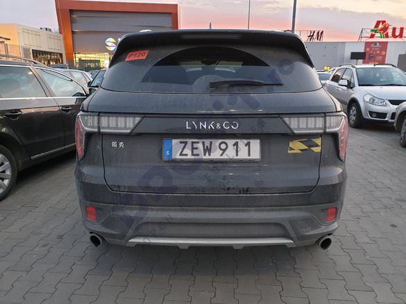 foto noul model lynk&co în teste „undercover” la sibiu