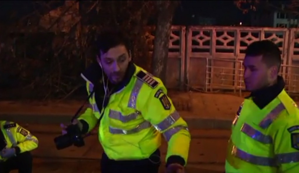 ca în românia - un polițist criminalist rezolvă cazurile cu echipament cumpărat de el