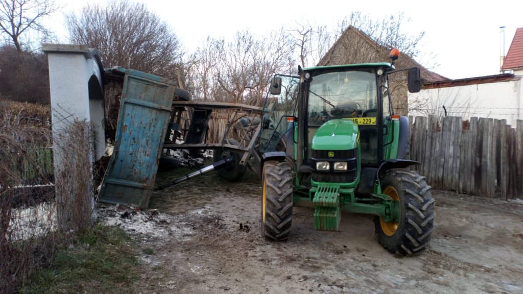 video foto anchetă de la protecţia copilului pentru băieţelul strivit de tractor la cisnădioara