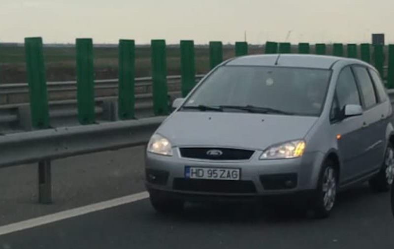 video - șoferiță pe contrasens pe autostradă - a rămas fără permis și a luat și amendă