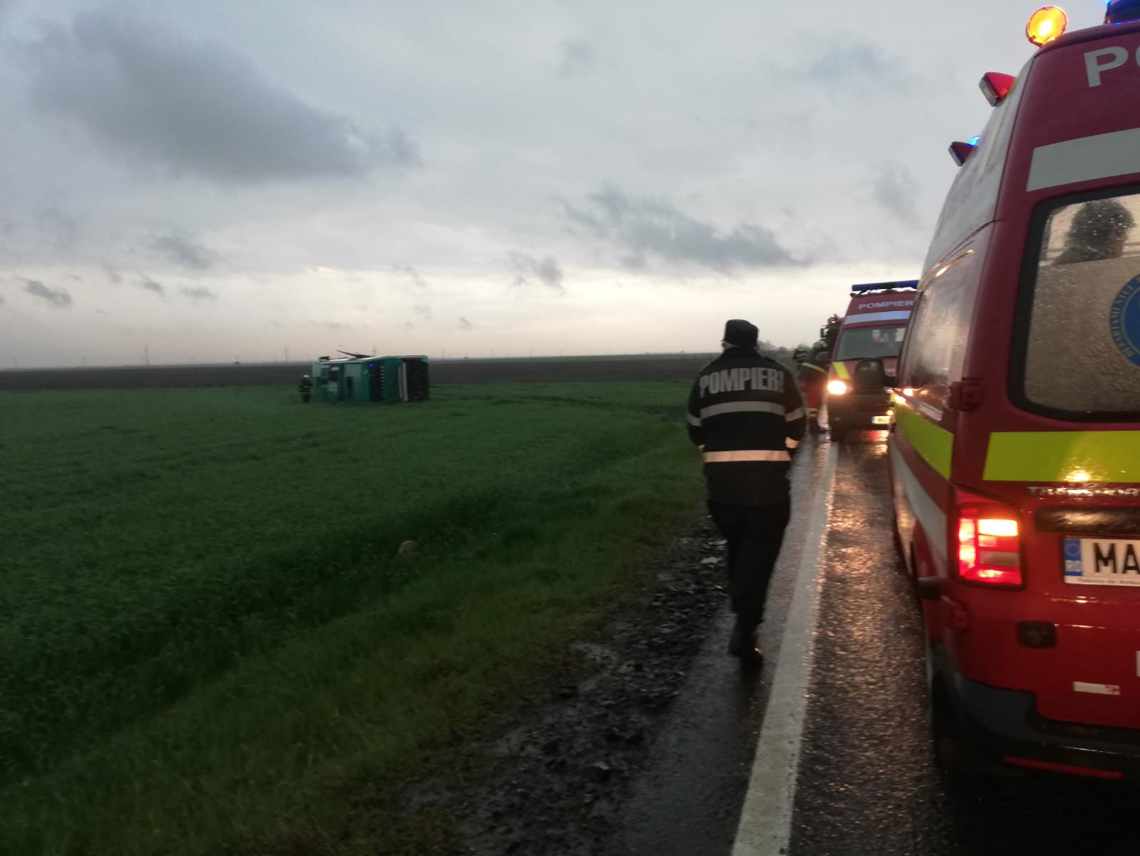 video: filmare din interiorul autocarului răsturnat de tornadă - cum s-a întâmplat grozăvia