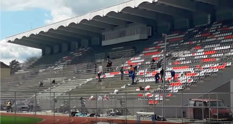 video – lucrările de la stadionul ”municipal” - tribuna oficială ”invadată” de scaune