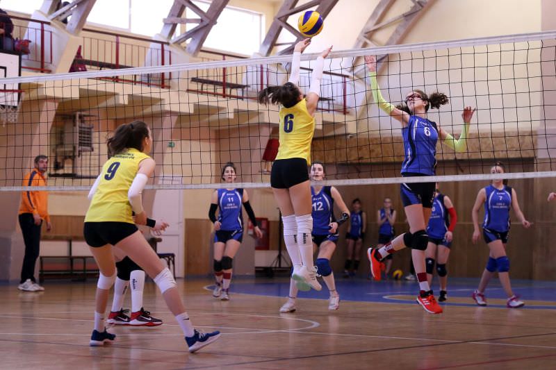 turneul național al campionatului de volei feminin găzduit la sibiu de css