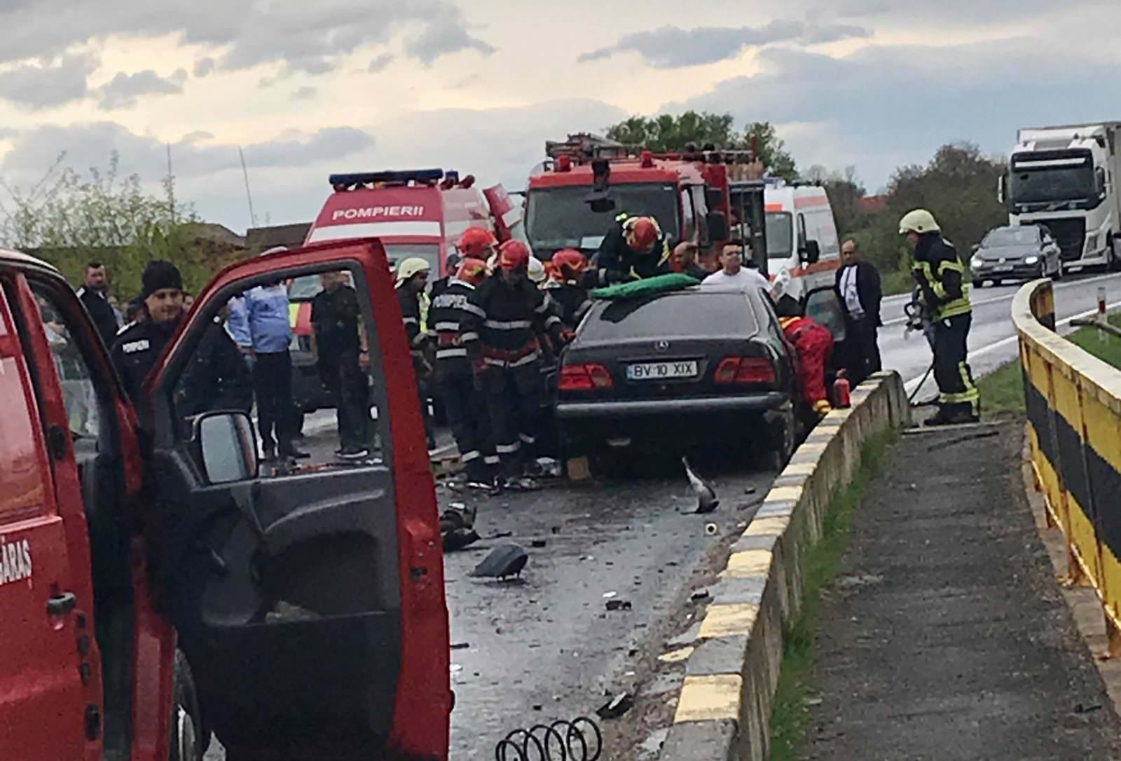 VIDEO - FOTO Accident grav pe DN1 între Brașov și Sibiu - Cinci persoane rănite