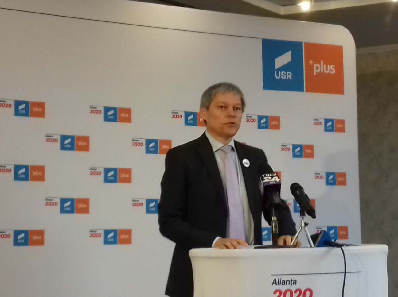 dacian cioloş: "nu intenţionez să intru în guvern"