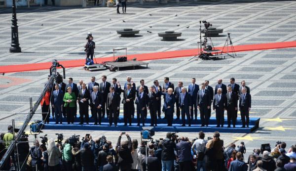 foto: trei ani de la summit-ul ue din sibiu - ziua în care s-a scris istorie