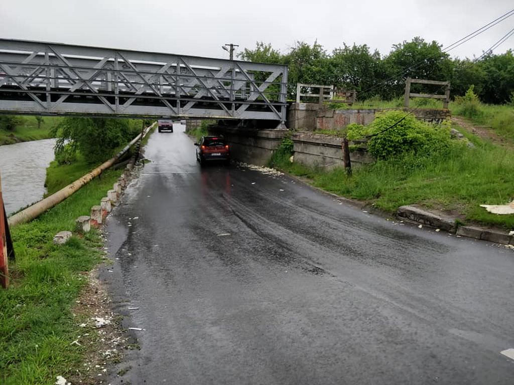 foto podul de la libertatea a mai făcut o victimă