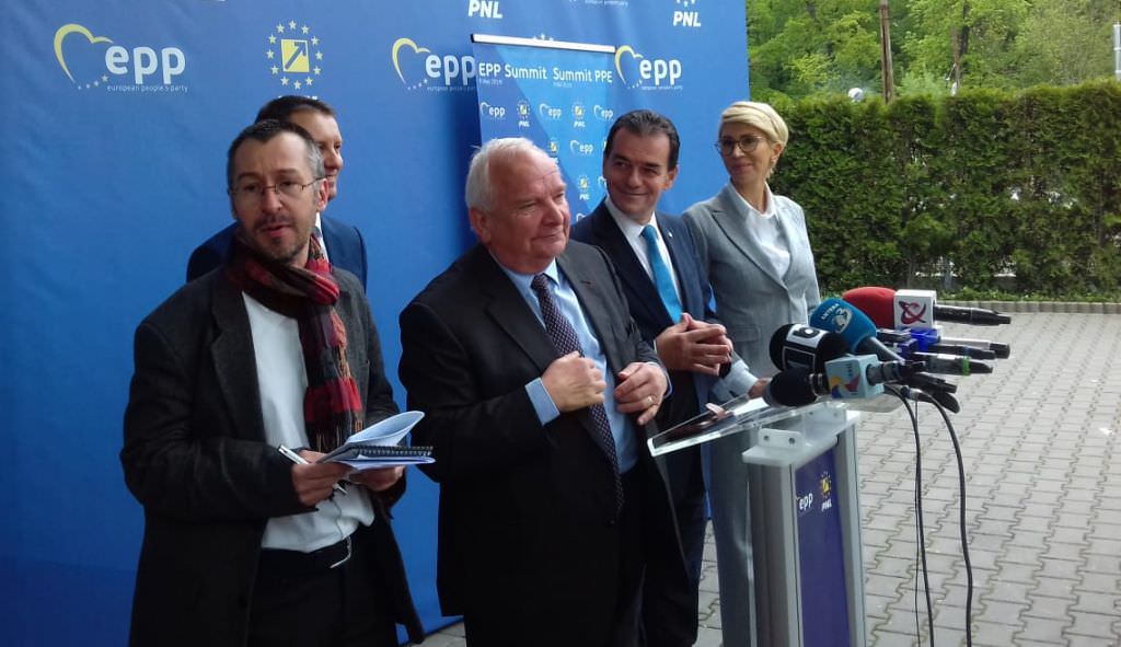 video liderul celui mai puternic partid din europa, la sibiu: mi se pare scandalos ce se întâmplă în românia cu corupţia