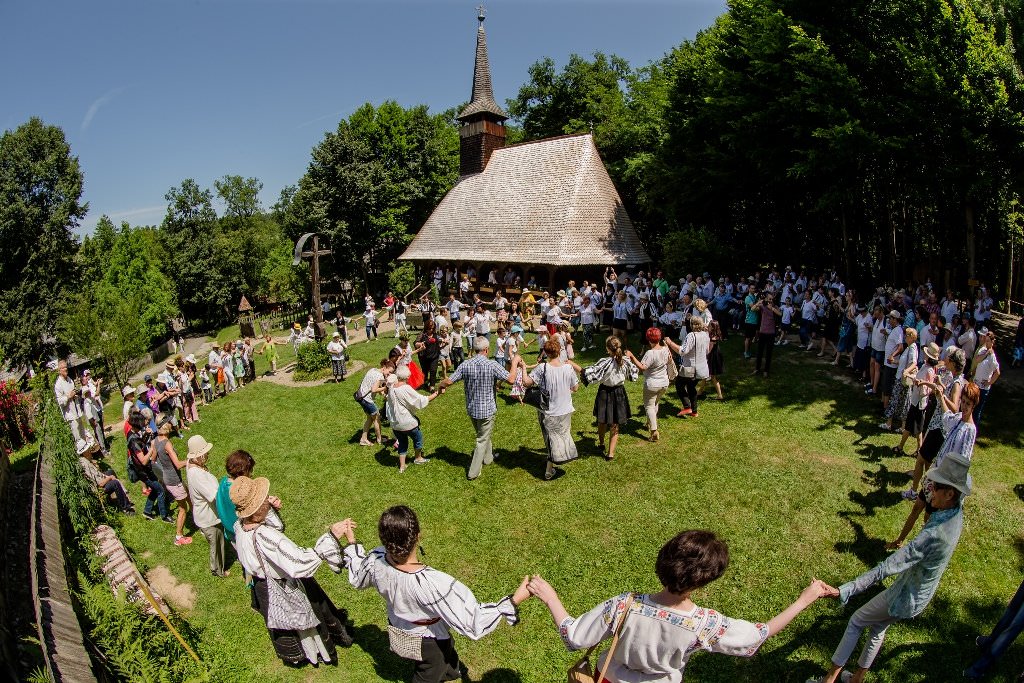 foto ziua universală a iei, sărbătorită la muzeul în aer liber – vezi aici programul complet