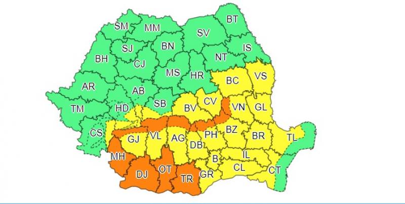 Furtunile și ploile continuă - Meteorologii au prelungit avertizarea de vreme rea