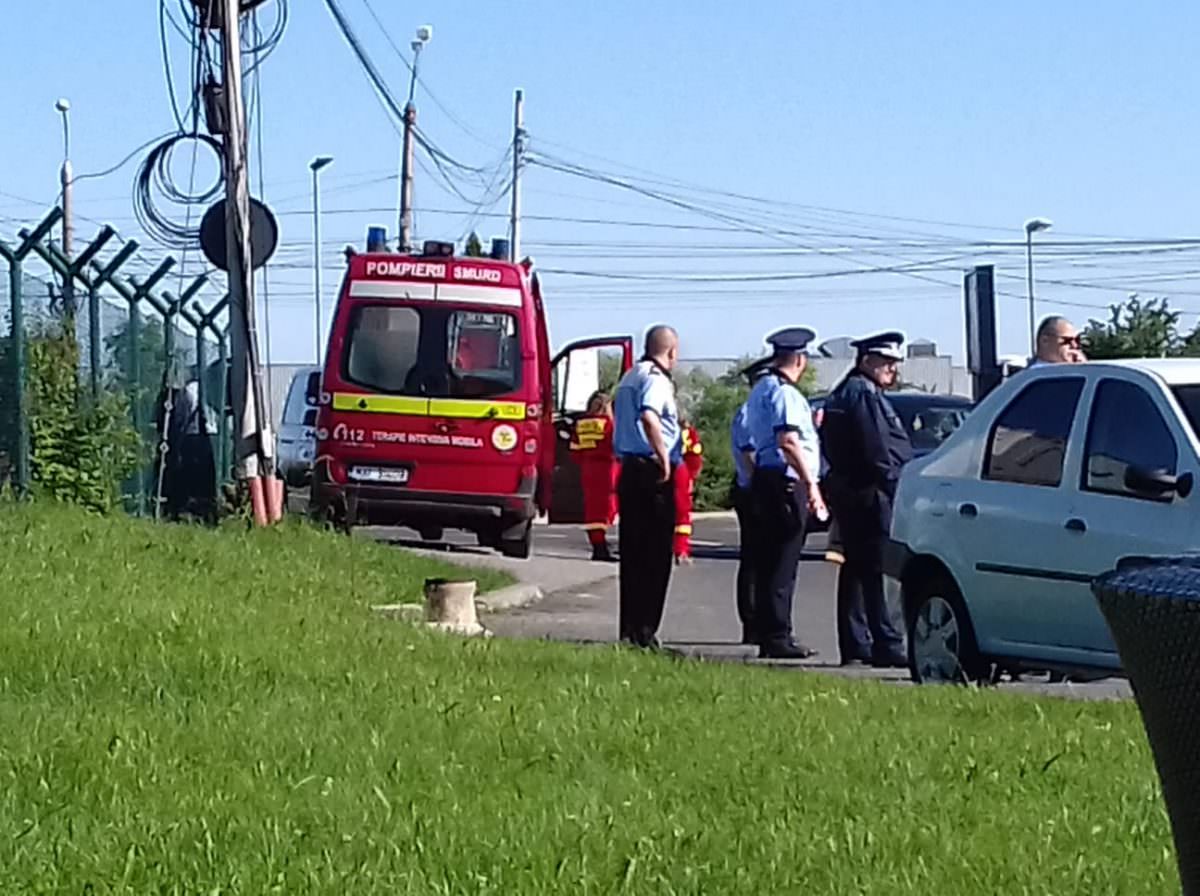 foto papa francisc a fost primit de oficialități pe aeroportul din sibiu