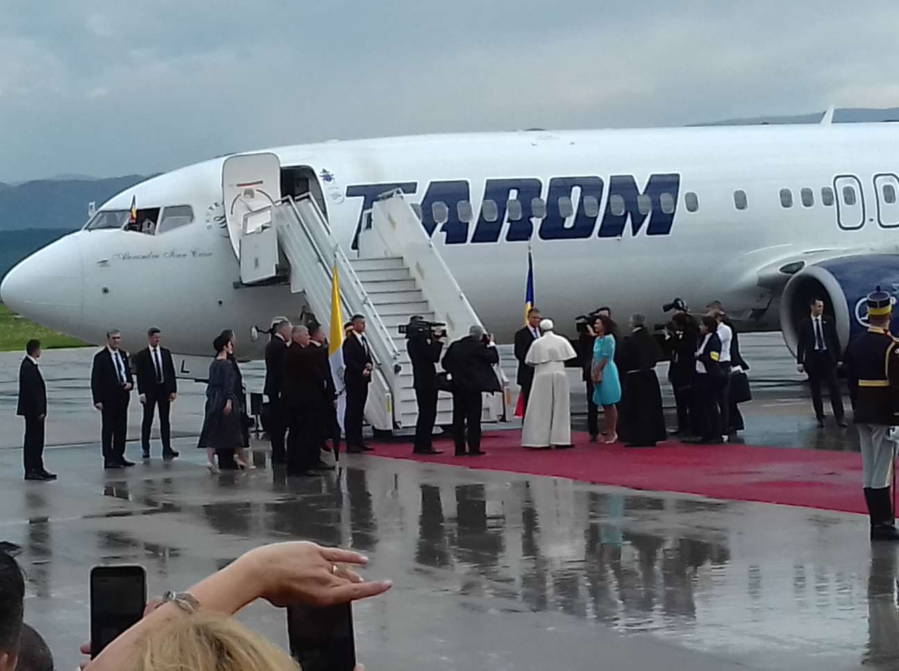 UPDATE LIVE VIDEO FOTO Papa Francisc a ajuns la Sibiu