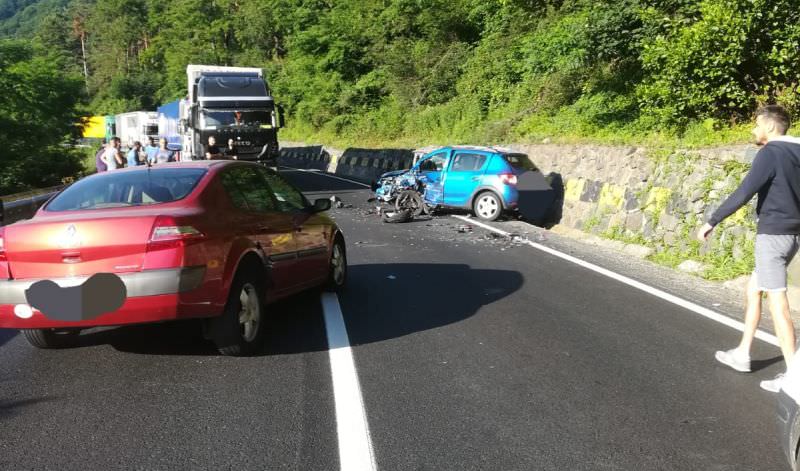 update foto accident pe valea oltului. cinci persoane rănite printre care și un copil