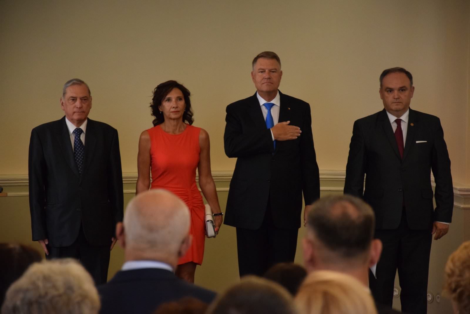 VIDEO FOTO Este OFICIAL. Iohannis nu pleacă la Bruxelles, rămâne să conducă România