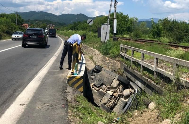 update foto accident pe dn7, sibiu - vâlcea - o persoană rănită grav