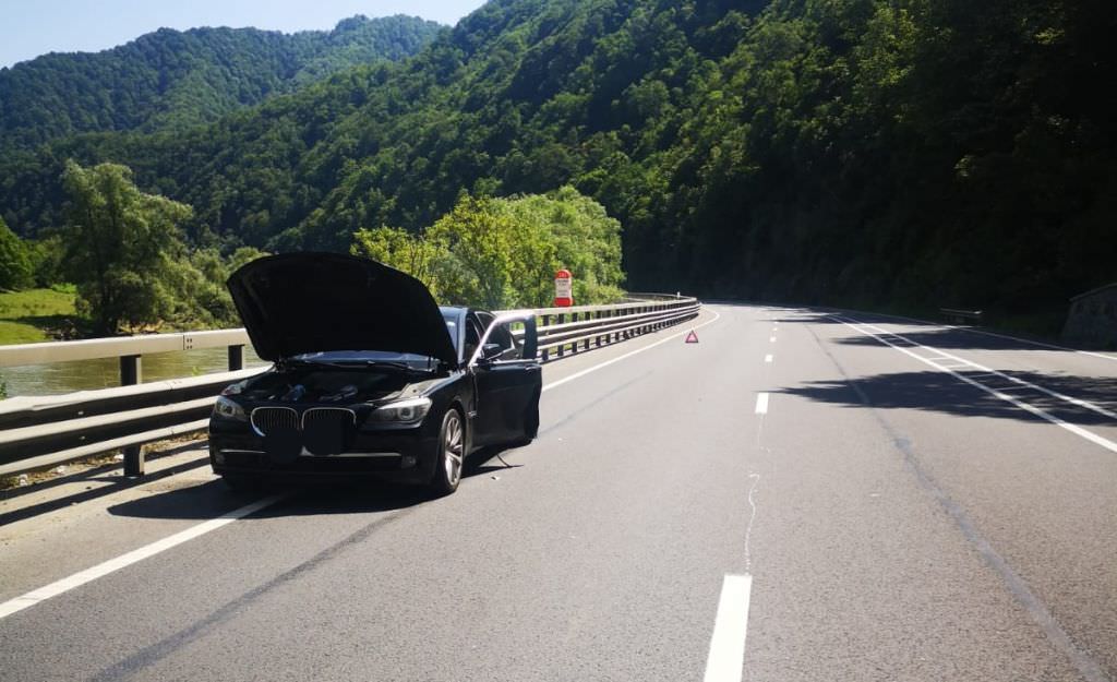 foto accident în lanț pe valea oltului - un motociclist a ajuns la spital