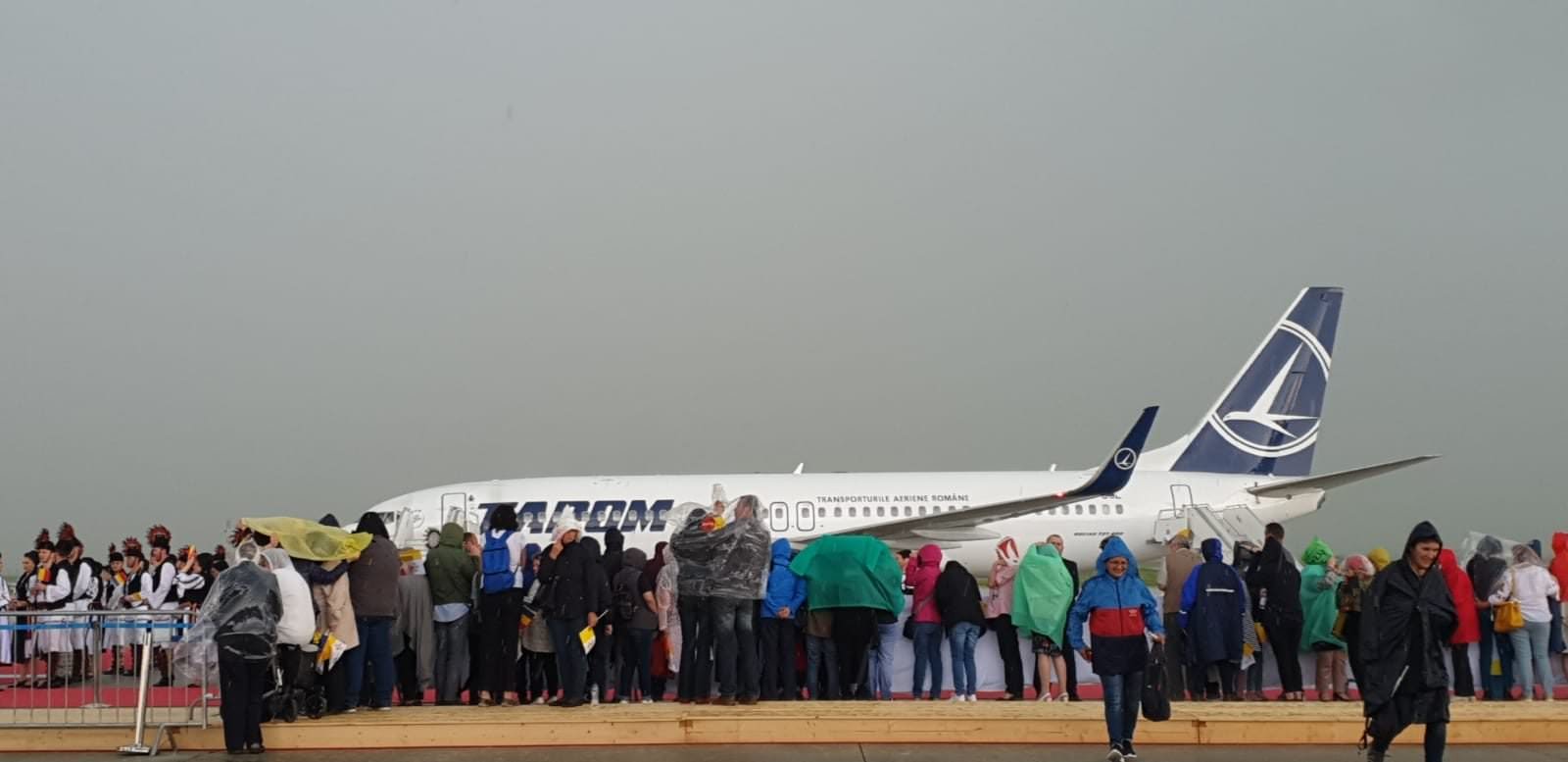 UPDATE LIVE VIDEO FOTO Papa Francisc a ajuns la Sibiu