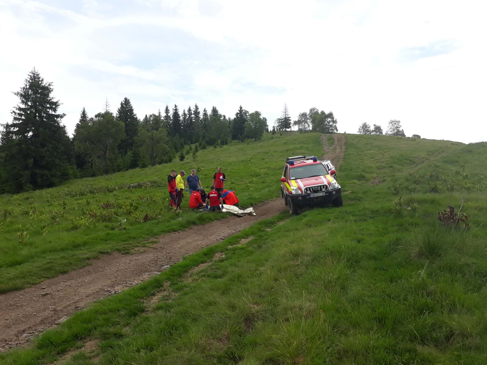 Foto Un turist german a murit pe vârful Măgura - Salvamontiștii sibieni sunt în zona