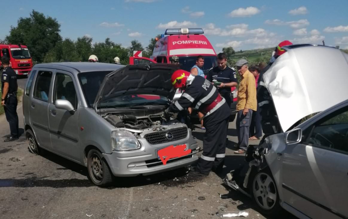 foto - accident grav în județul sibiu - cinci răniți, printre care și două fetițe