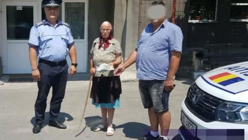 o bunicuță a găsit o pungă plină cu bani - a dus-o la poliție