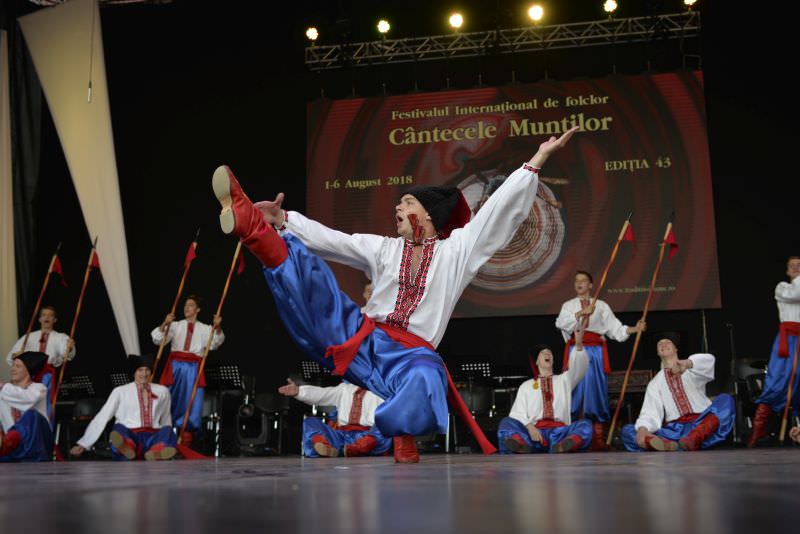 ”cântecele munților” aduc la sibiu sute de artiști. vor fi mega spectacole