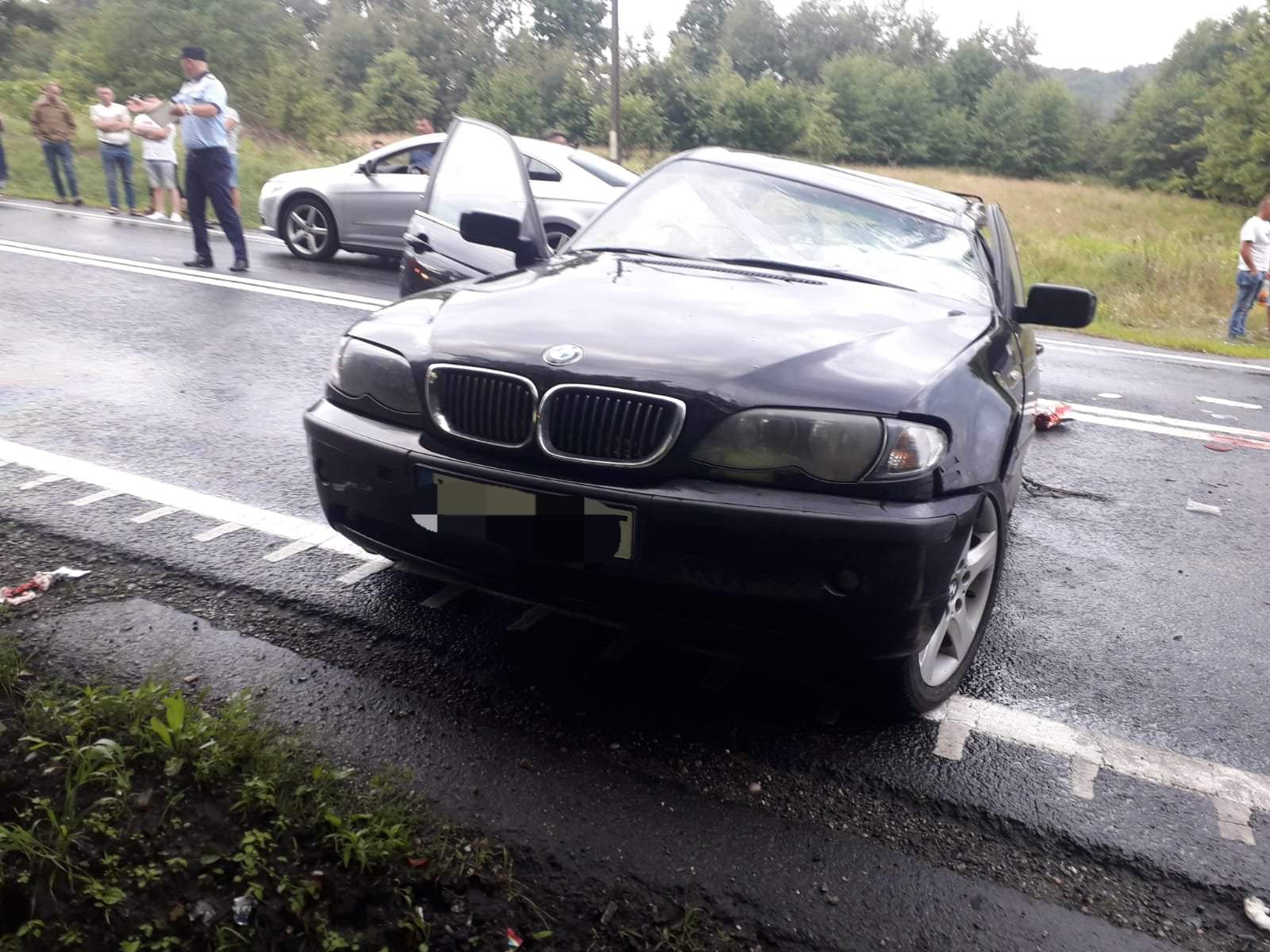 foto - accident grav pe dn1 - două bmw-uri aproape că s-au dezintegrat - un om a murit