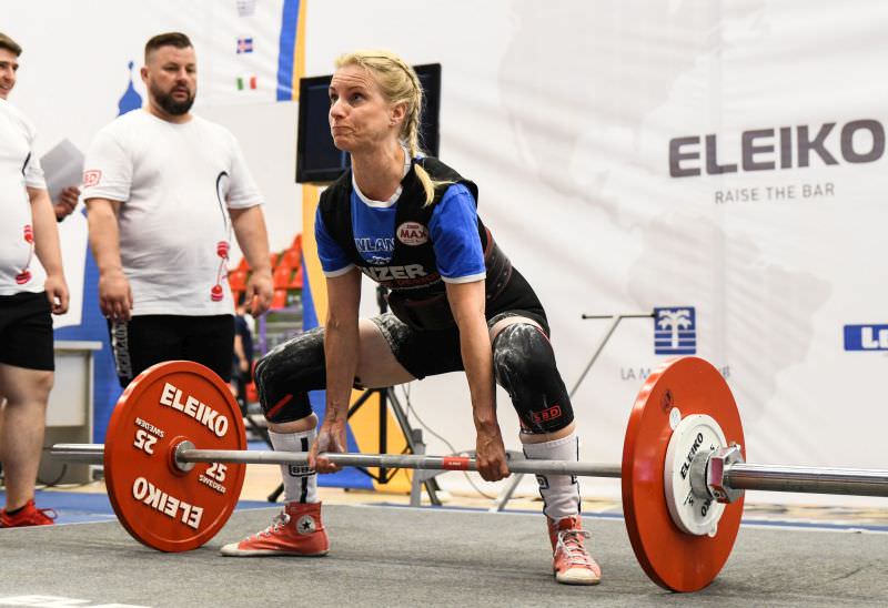 Șapte recorduri mondiale doborâte la Sibiu la Campionatul European de Powerlifting