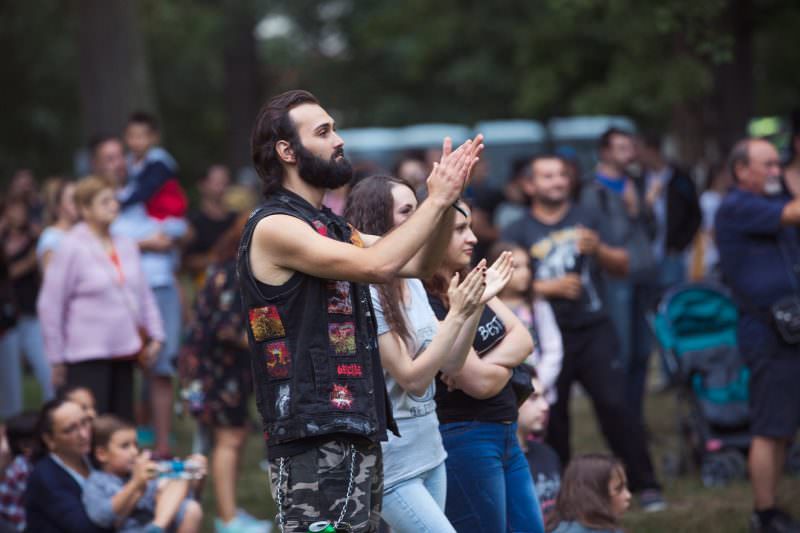 video foto - hara a electrizat publicul la sibiul de odinioară - duminică urcă pe scenă ducu bertzi, victor socaciu, emeric imre și cristian buică