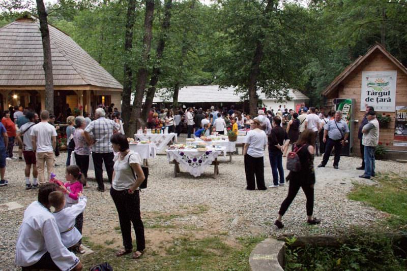 FOTO Peste 10.000 de vizitatori la Muzeul în Aer liber în ultimele zile