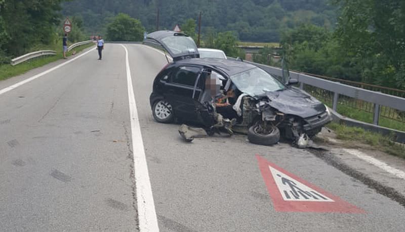 accident pe valea oltului. șoferul a pierdut controlul volanului