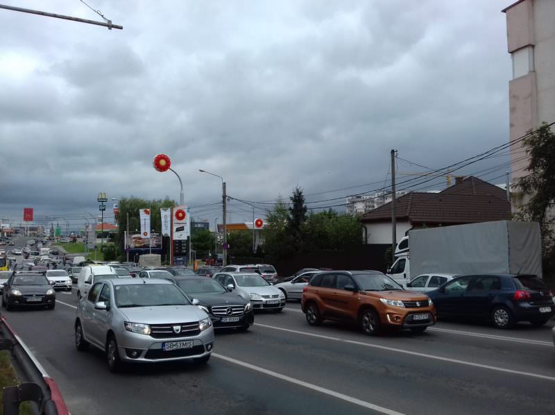 video foto aglomerație mare la shopping city sibiu, iar parcarea e plină - șoferi, evitați zona