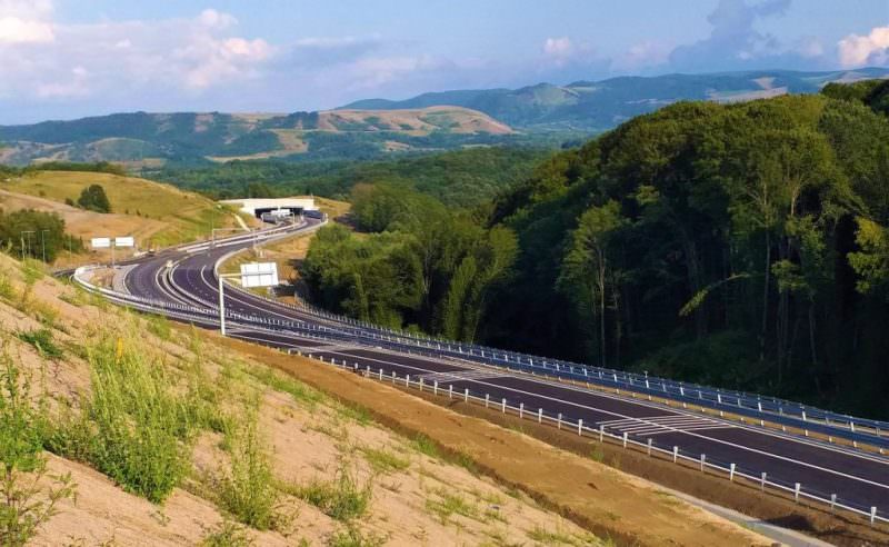 video foto într-o săptămână circulăm aproape fără întrerupere pe autostradă de la sibiu la nădlac