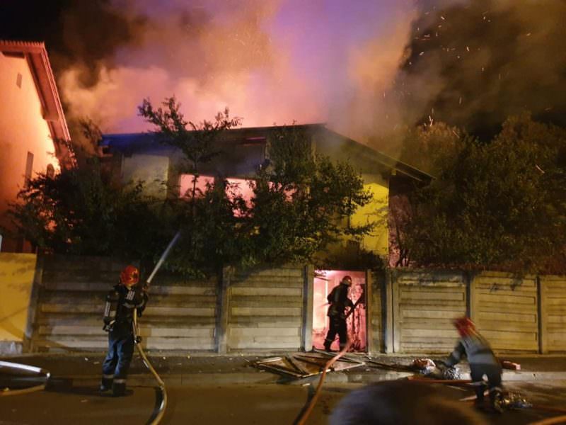 update foto casă în flăcări pe calea șurii mici