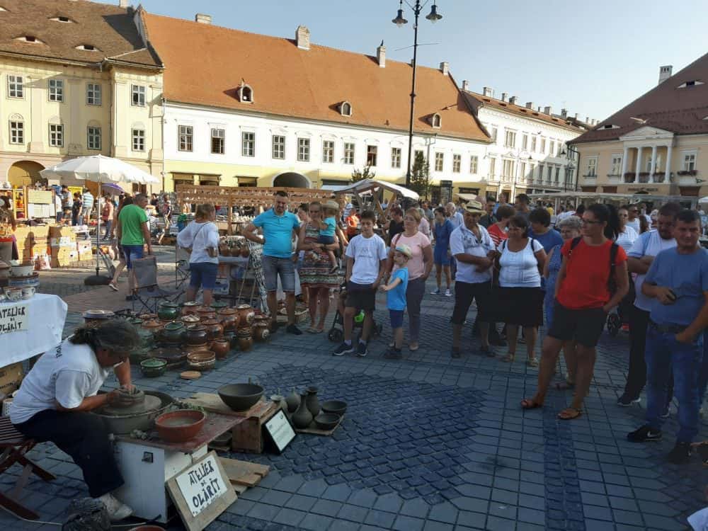 Târgul Olarilor din Sibiu, loc de întâlnire pentru meșteri din România, Ungaria și Republica Moldova