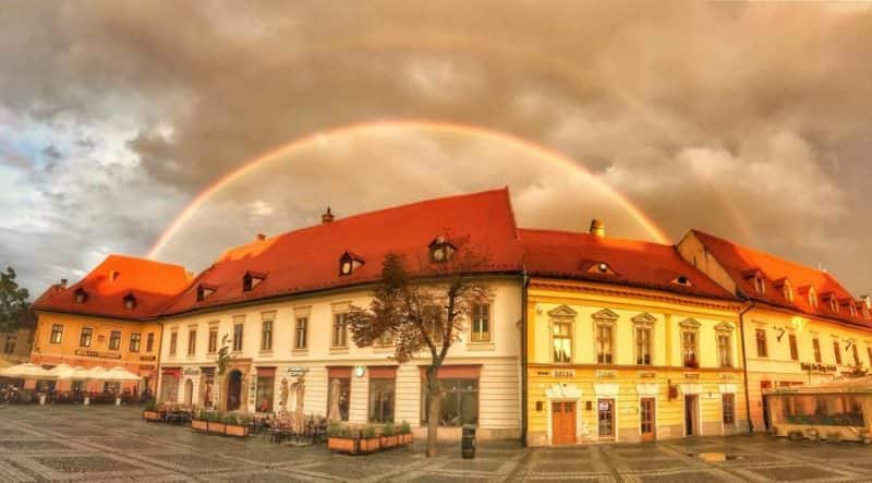 foto imagini spectaculoase la sibiu - după ploaie, a ieșit curcubeul