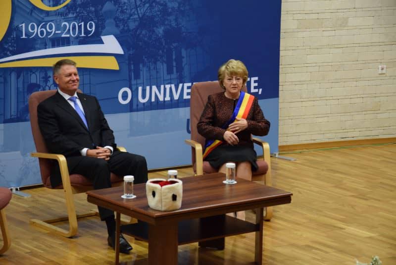 VIDEO FOTO - Iohannis, despre primarul Astrid Fodor: "Se luptă să ţină Sibiul la un nivel foarte sus"