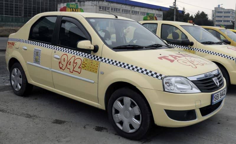 sibian bătut de un taximetrist de la 942 - „mi-a dat doi pumni și mi-a distrus ochelarii”