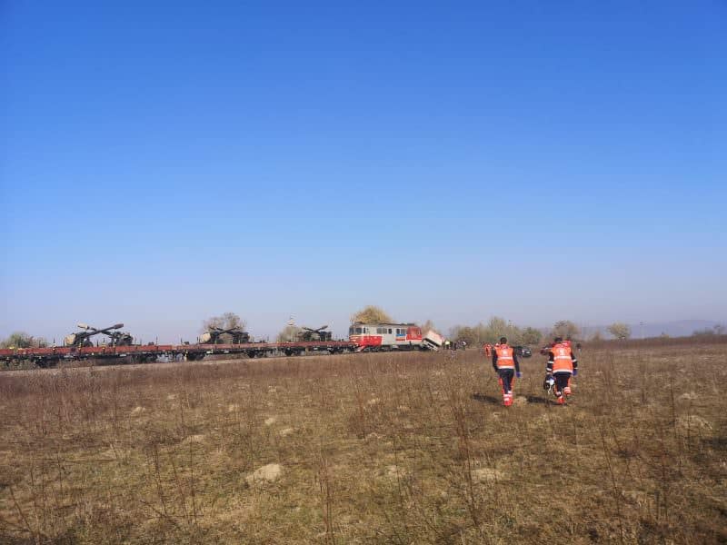 update foto accident feroviar la mârșa - un tren și un camion s-au ciocnit