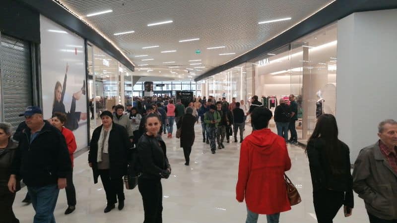 update video foto s-a deschis promenada sibiu - mall-ul luat cu asalt de sibieni