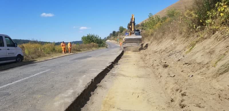 video foto cj sibiu repară drumul dintre mediaș și bârghiș cu bani europeni - e gata în 2021