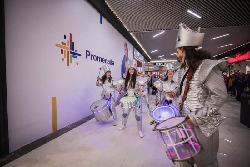 foto deschiderea promenada sibiu în imagini - patru zile de distracție la primul mall din oraș