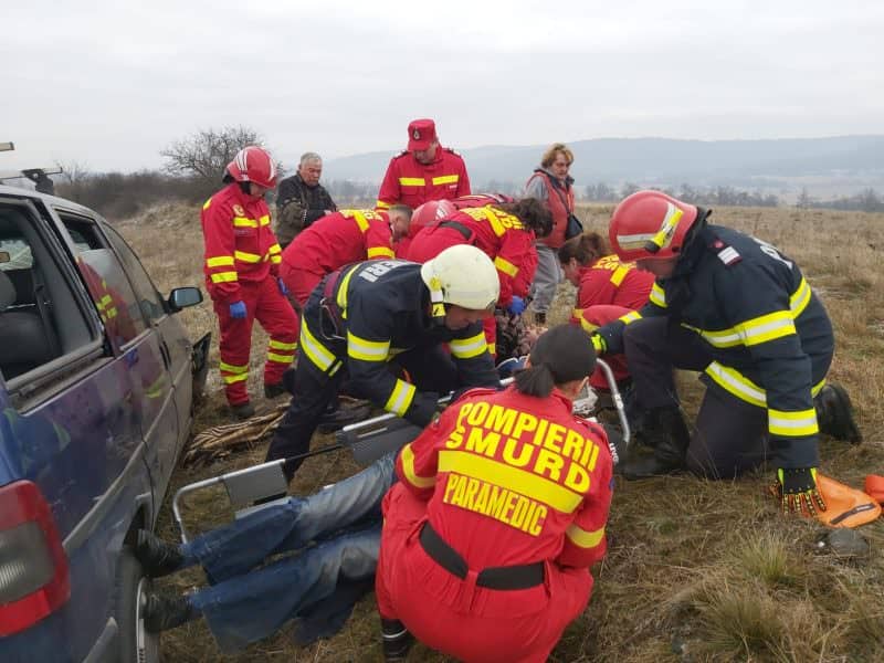 update foto accident grav la cornățel - o persoană încarcerată