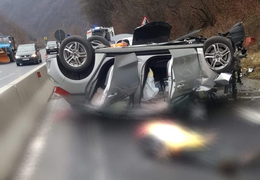 update foto - accident cu doi morți pe valea oltului - alte trei persoane sunt rănite